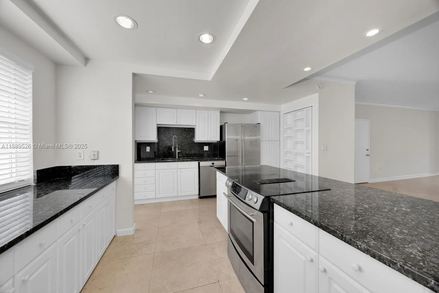 940 Sevilla Ave, #108