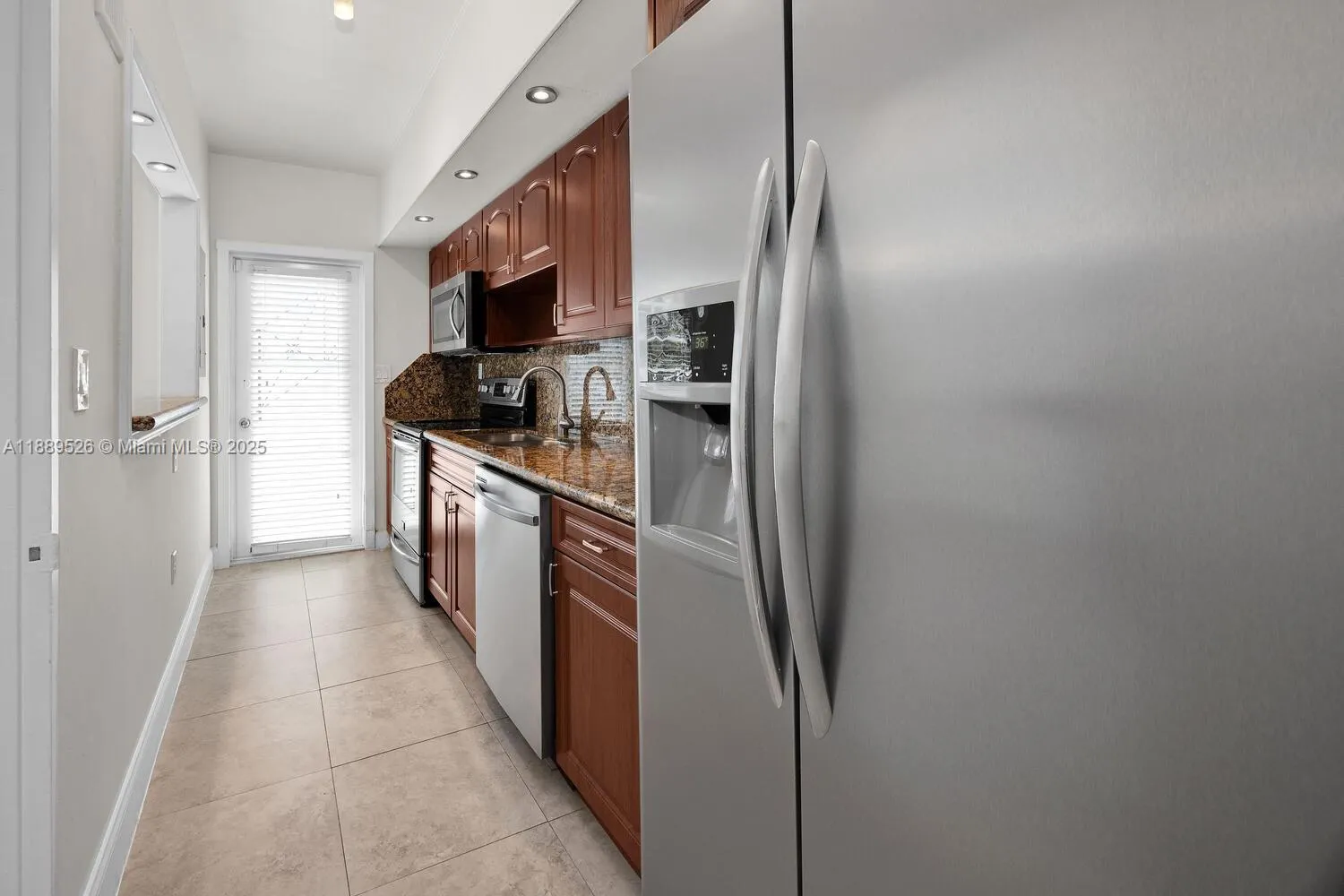 940 Sevilla Ave, #108