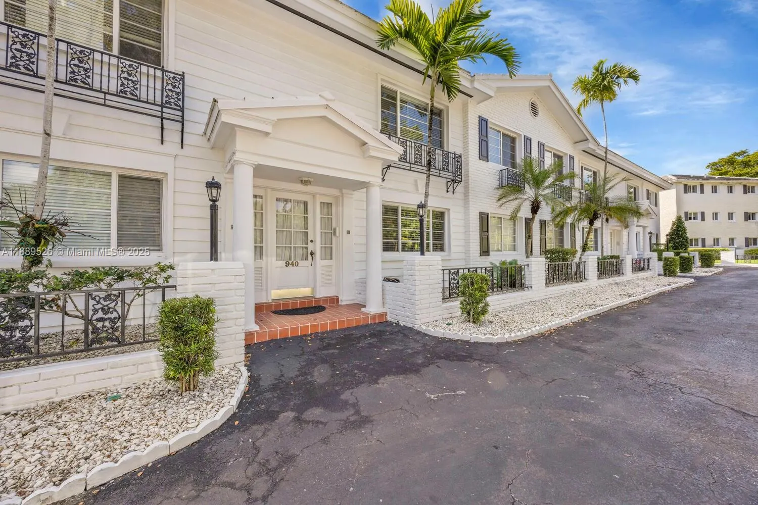 940 Sevilla Ave, #108