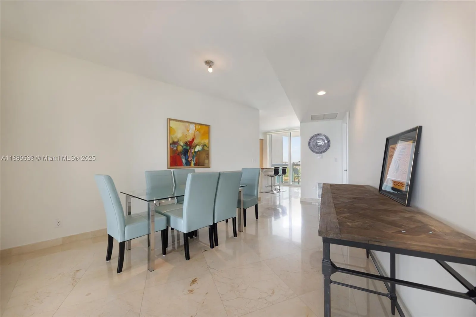 1000 S Pointe Dr, #703