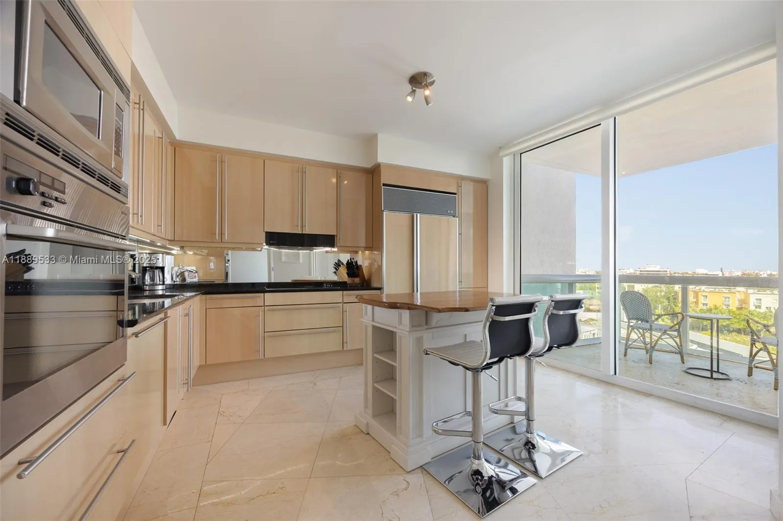 1000 S Pointe Dr, #703