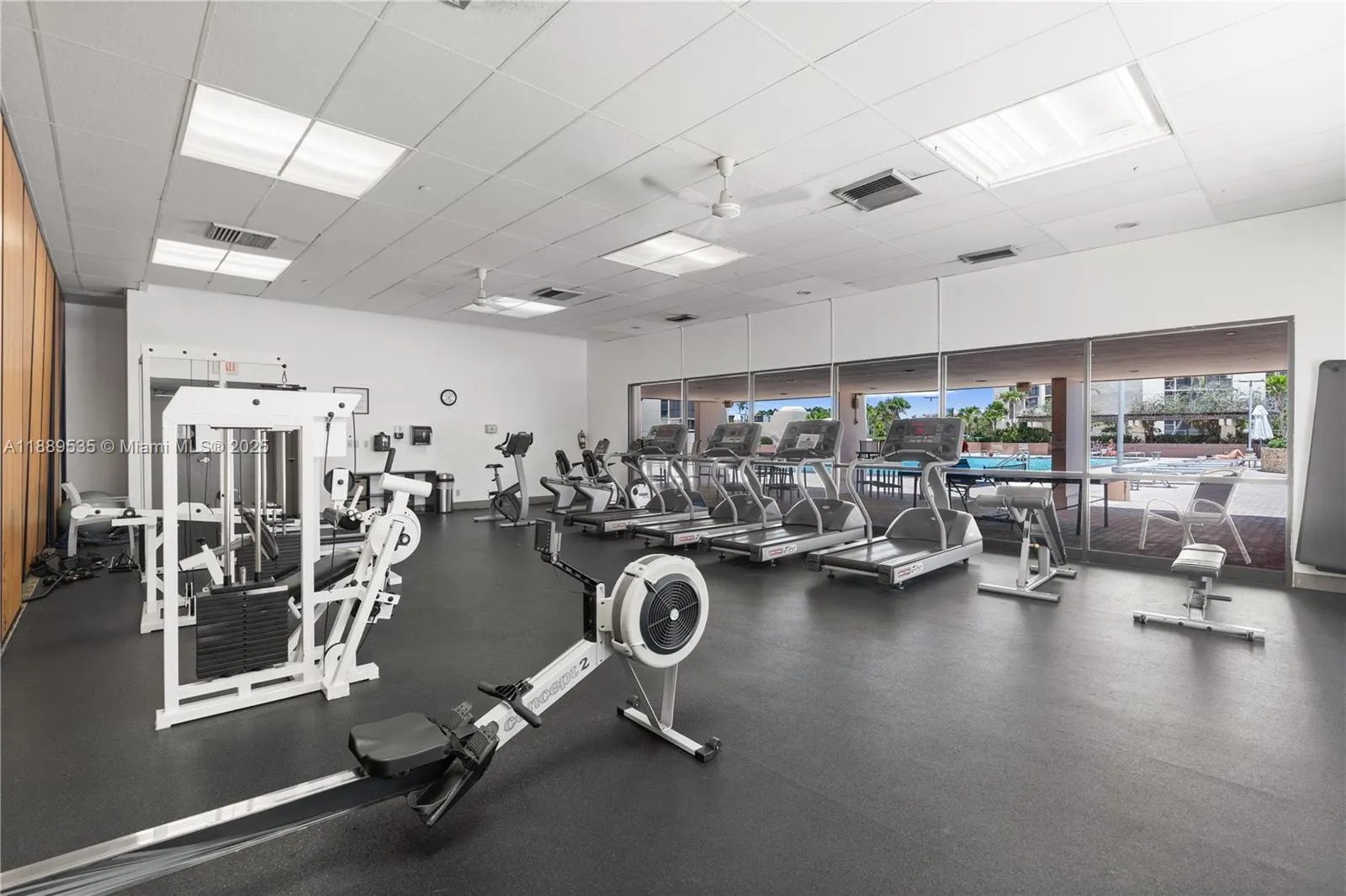 20301 W Country Club Dr, #829