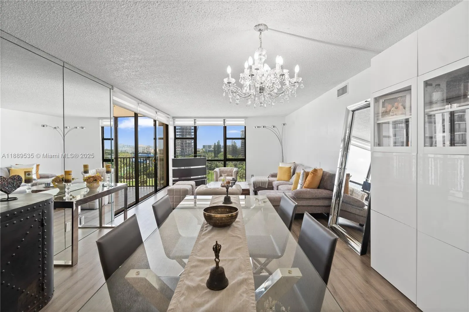 20301 W Country Club Dr, #829