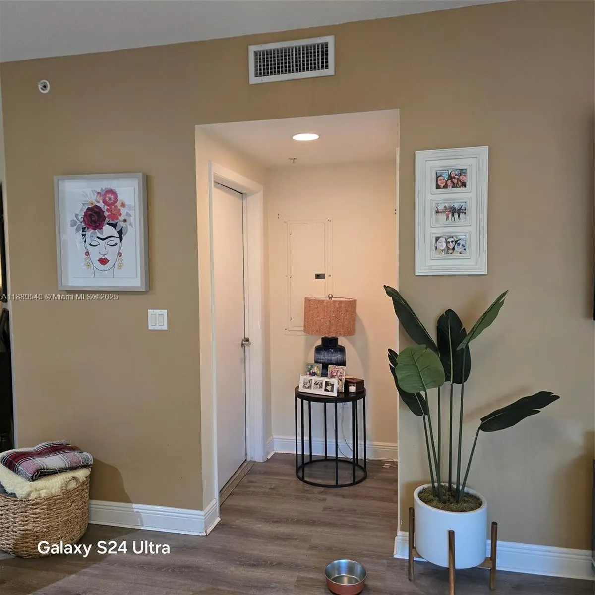 7280 SW 90th St, #301