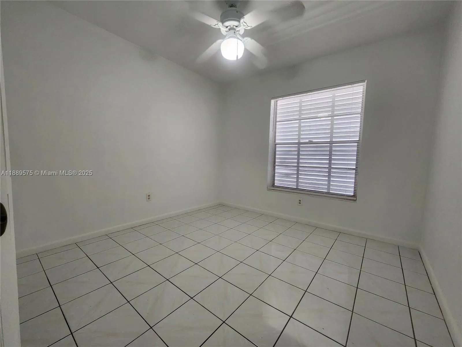 18637 SW 100th Ave, #18637