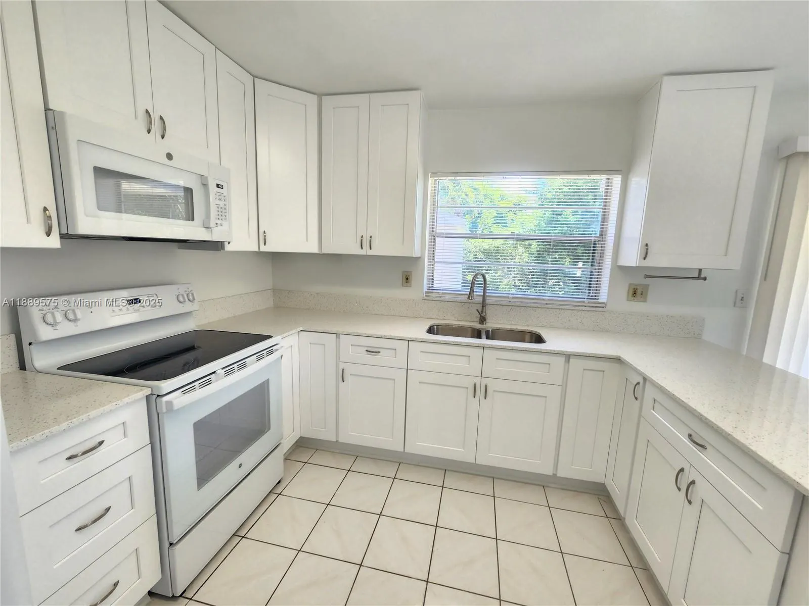 18637 SW 100th Ave, #18637