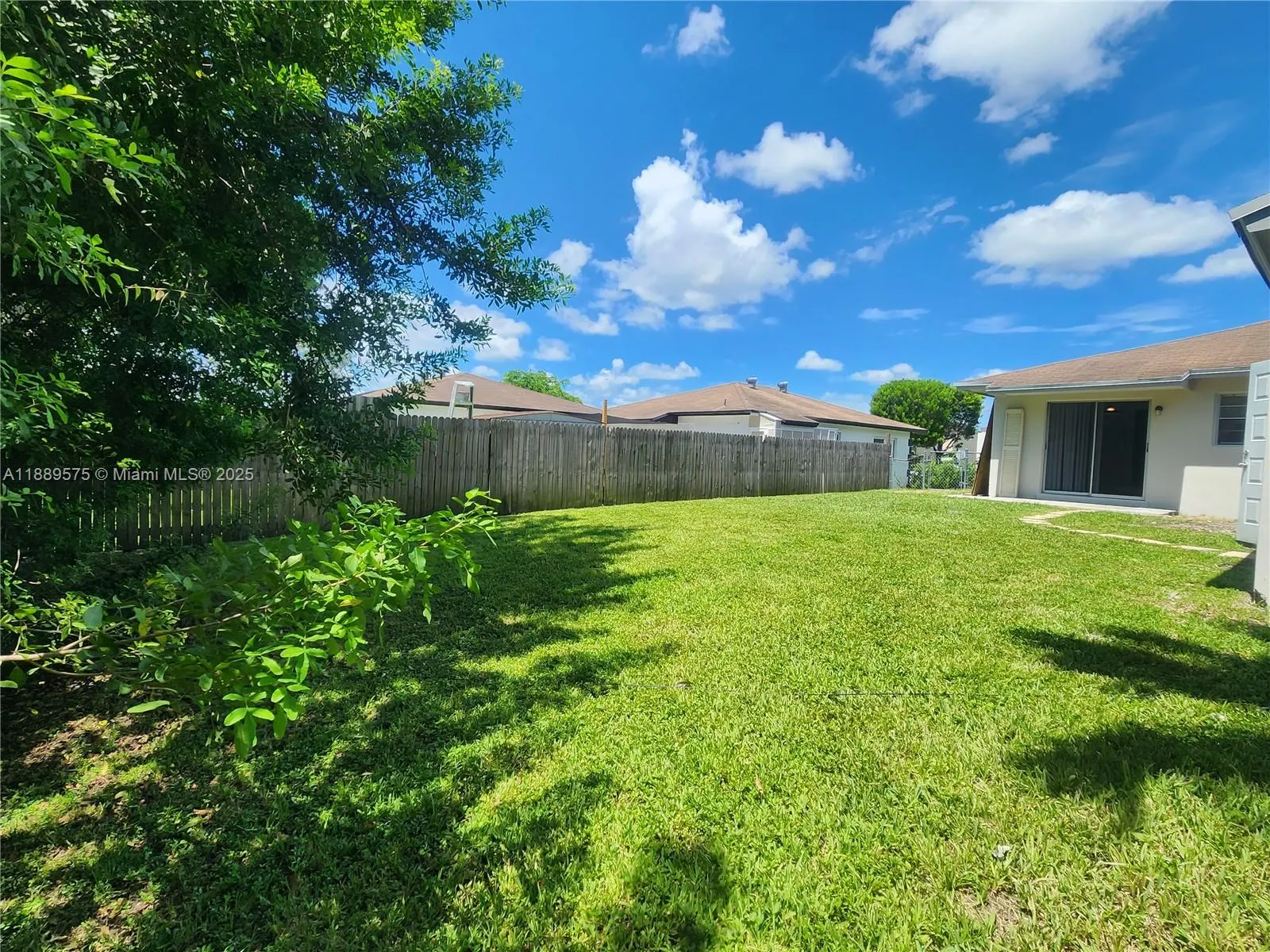 18637 SW 100th Ave, #18637