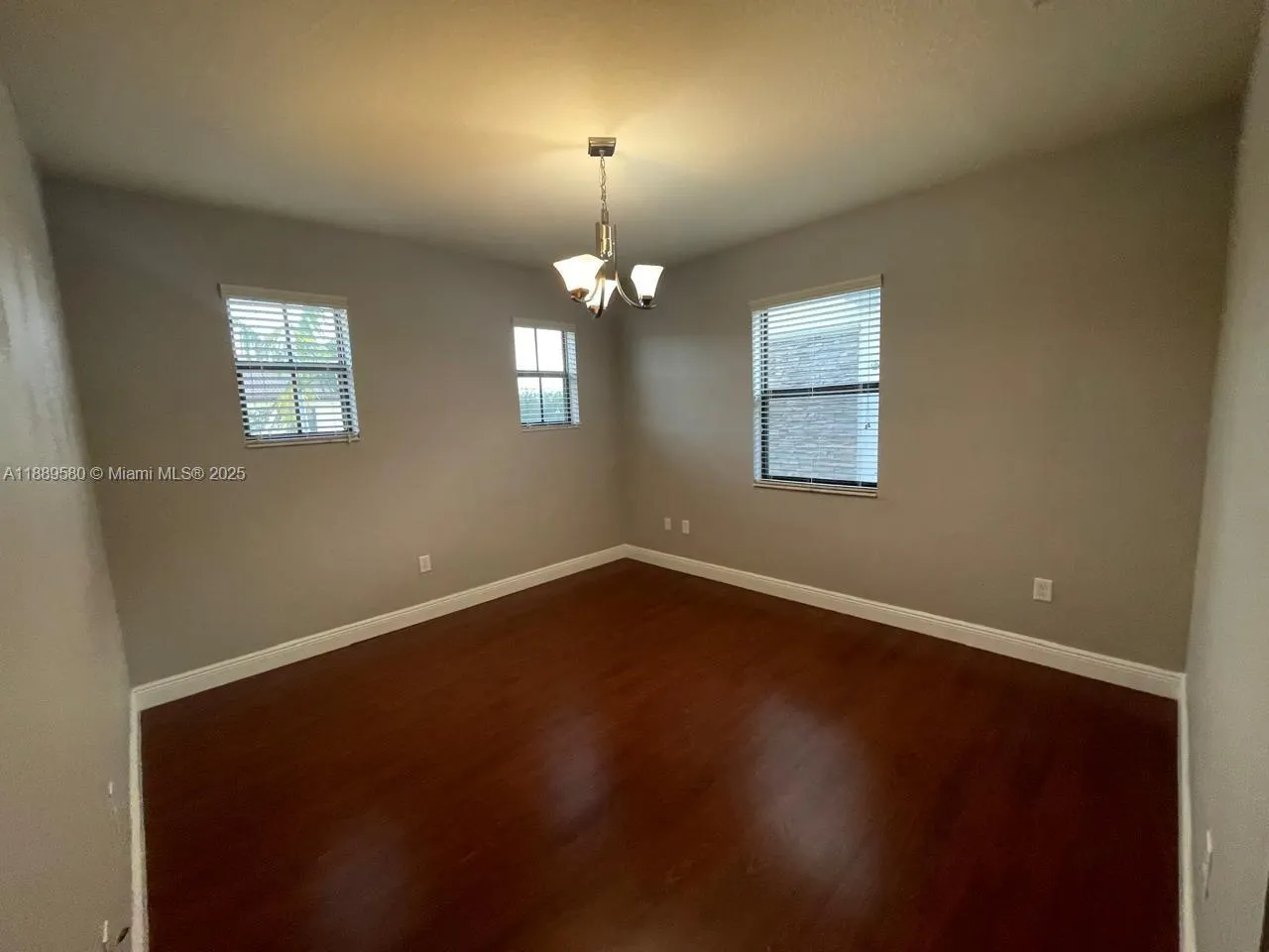 9895 NW 87th Ter, #9895