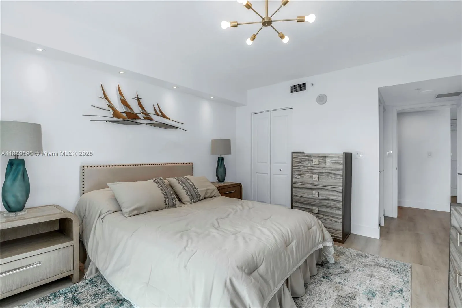610 W Las Olas Blvd, #820N