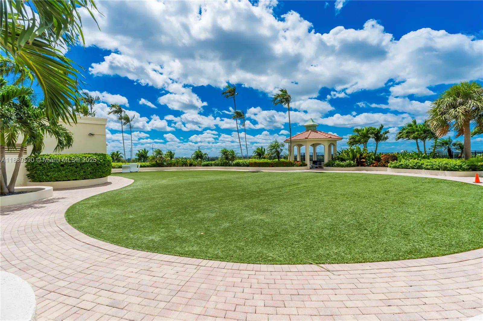 610 W Las Olas Blvd, #820N