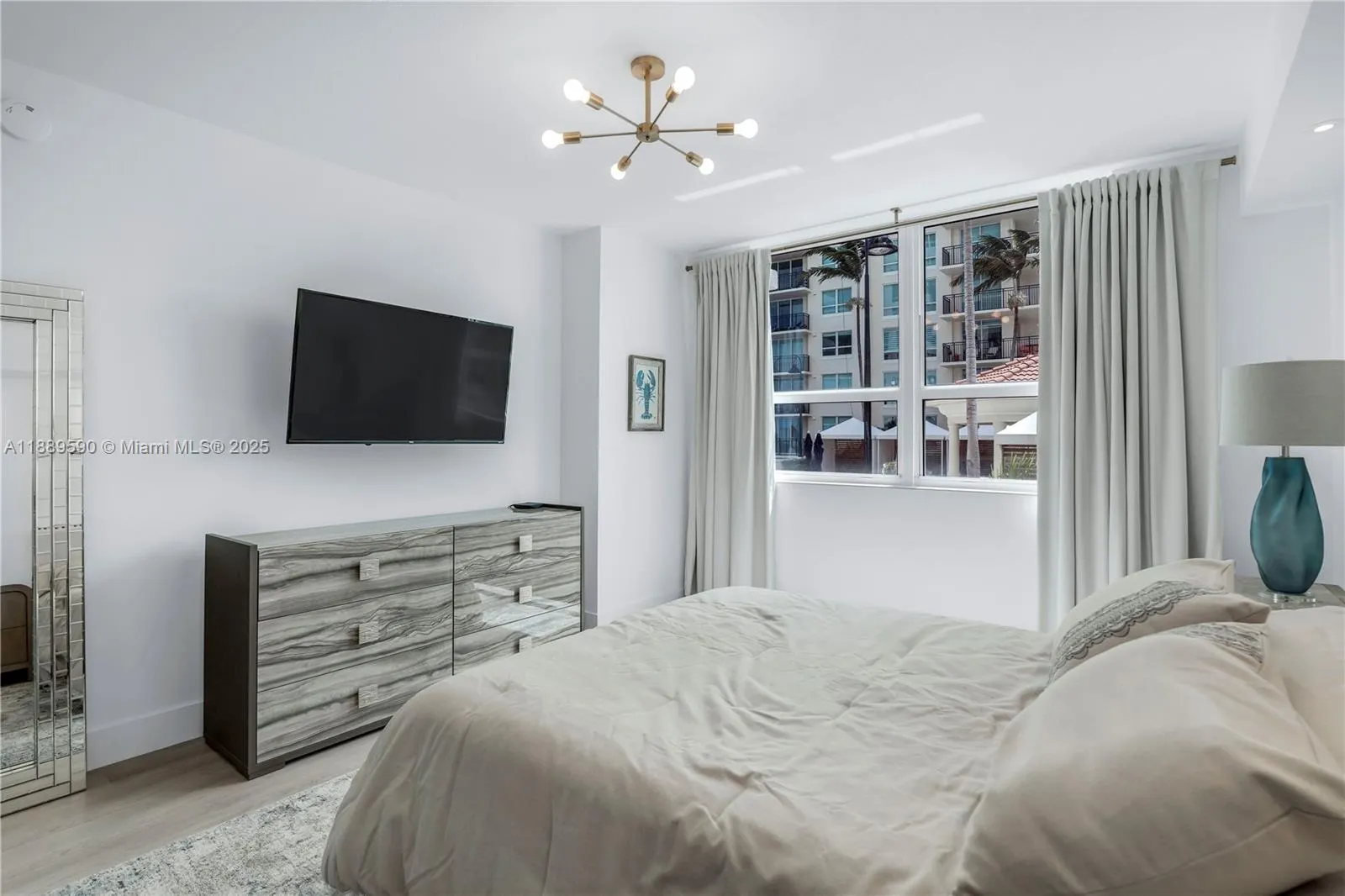 610 W Las Olas Blvd, #820N