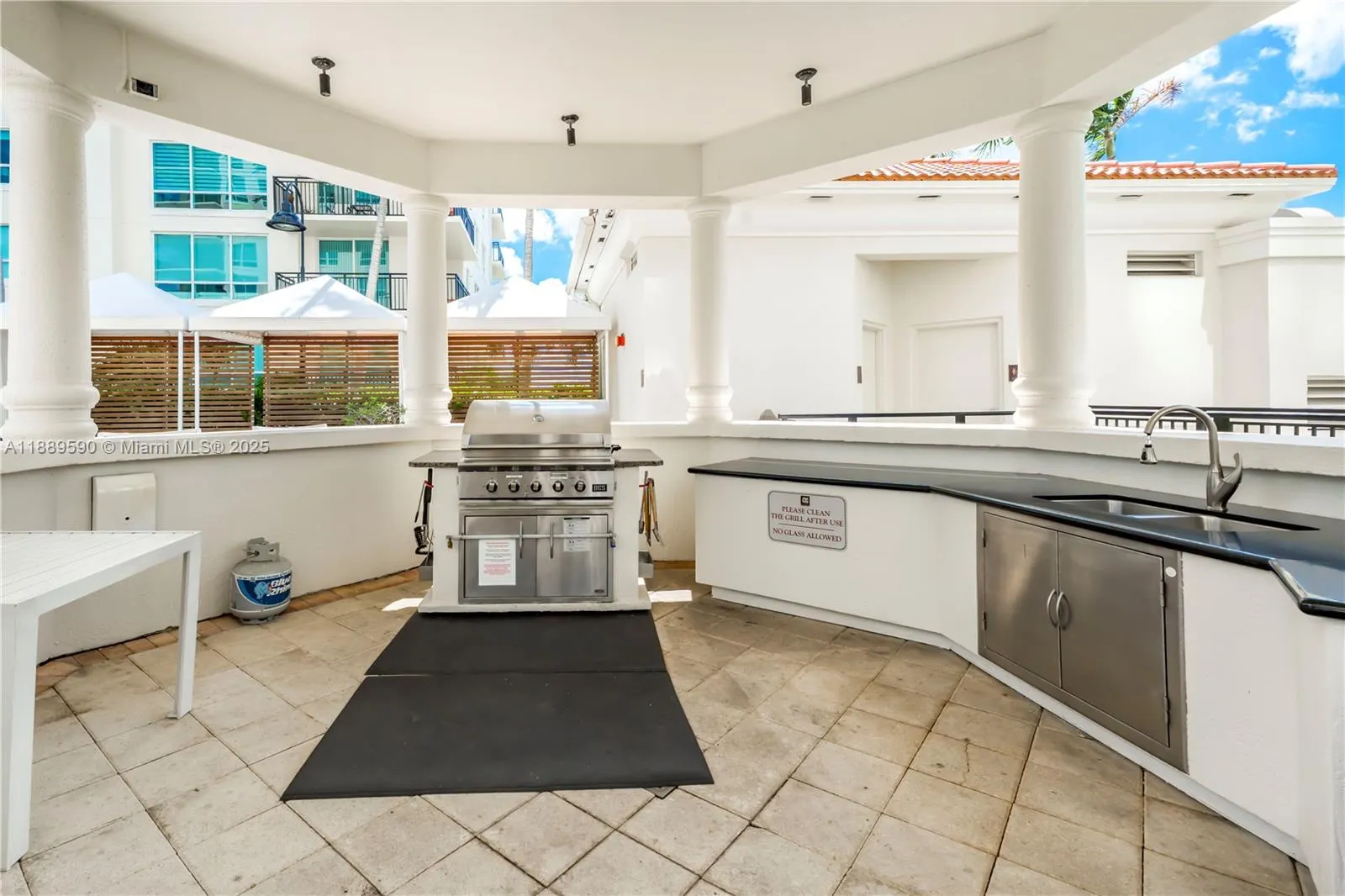 610 W Las Olas Blvd, #820N