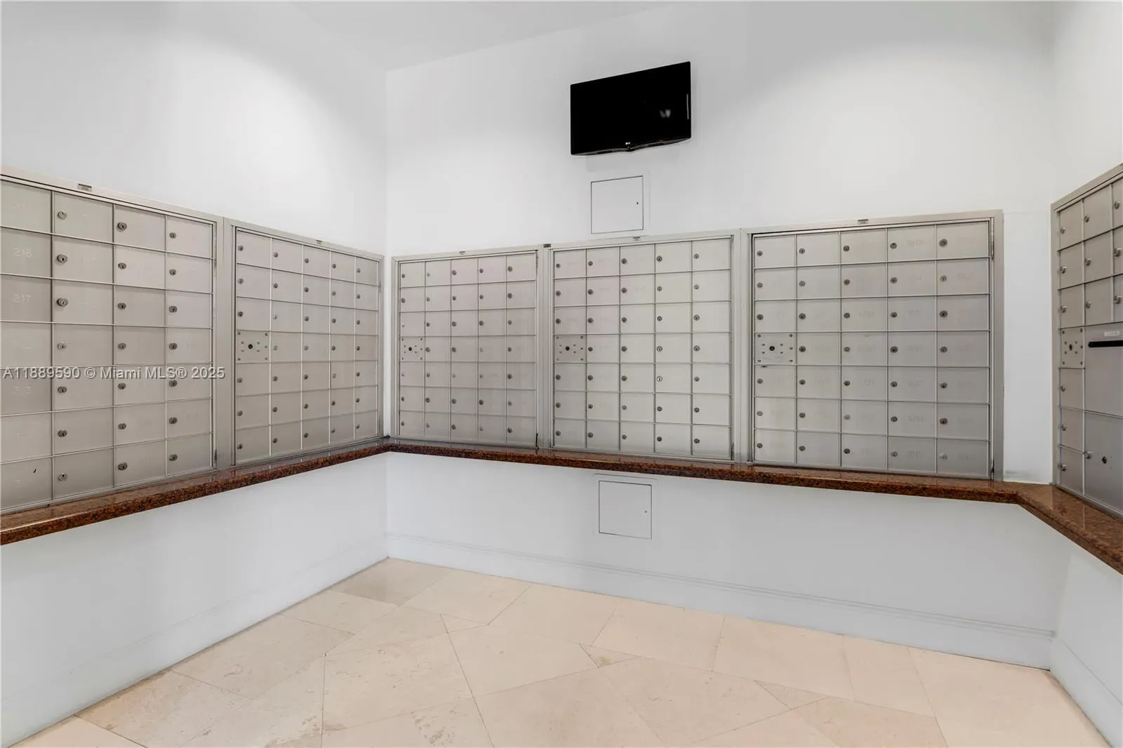 610 W Las Olas Blvd, #820N