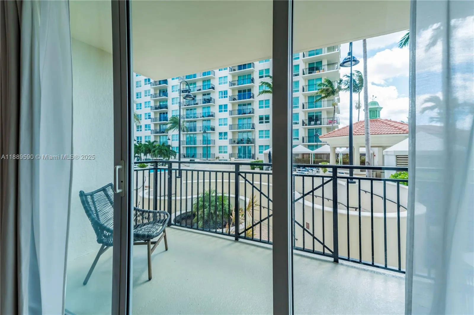 610 W Las Olas Blvd, #820N