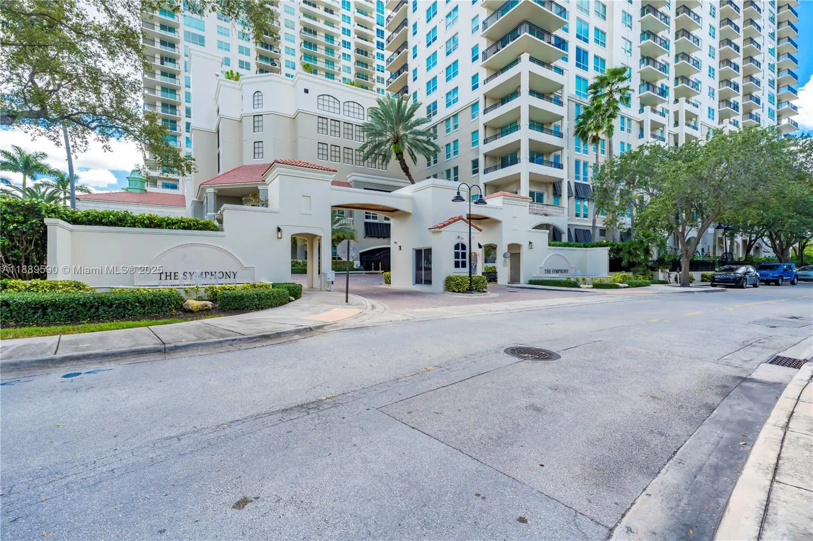 610 W Las Olas Blvd, #820N