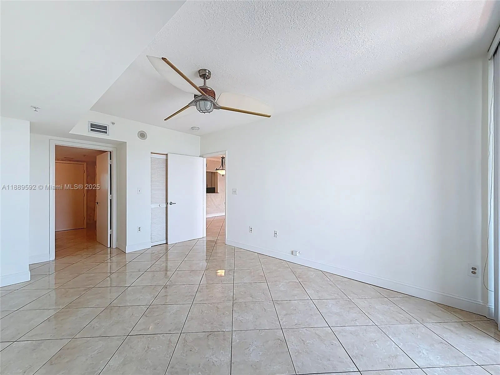 3020 NE 32ND AVE, #510