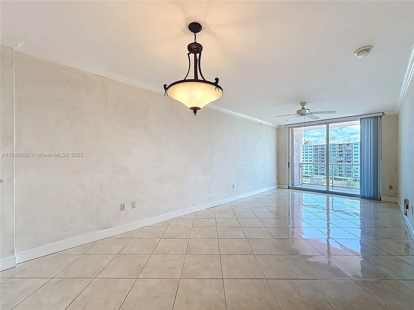 3020 NE 32ND AVE, #510