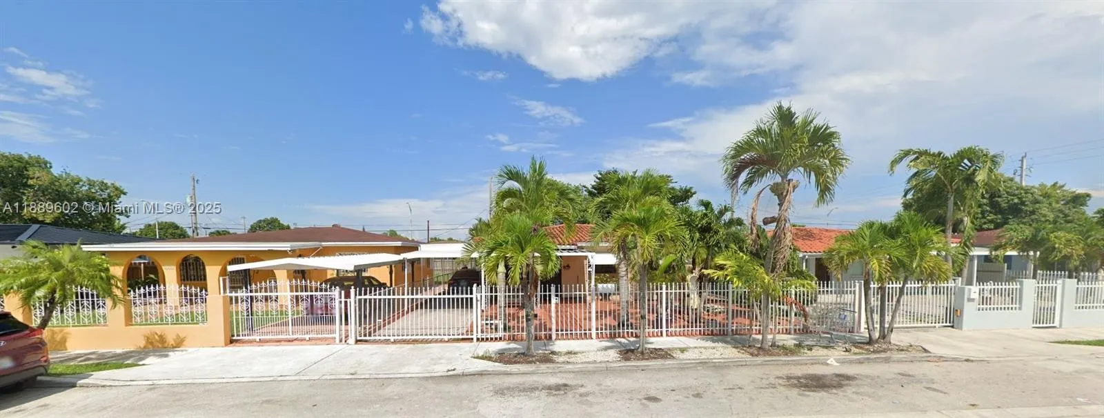 2541 W 10th Ave