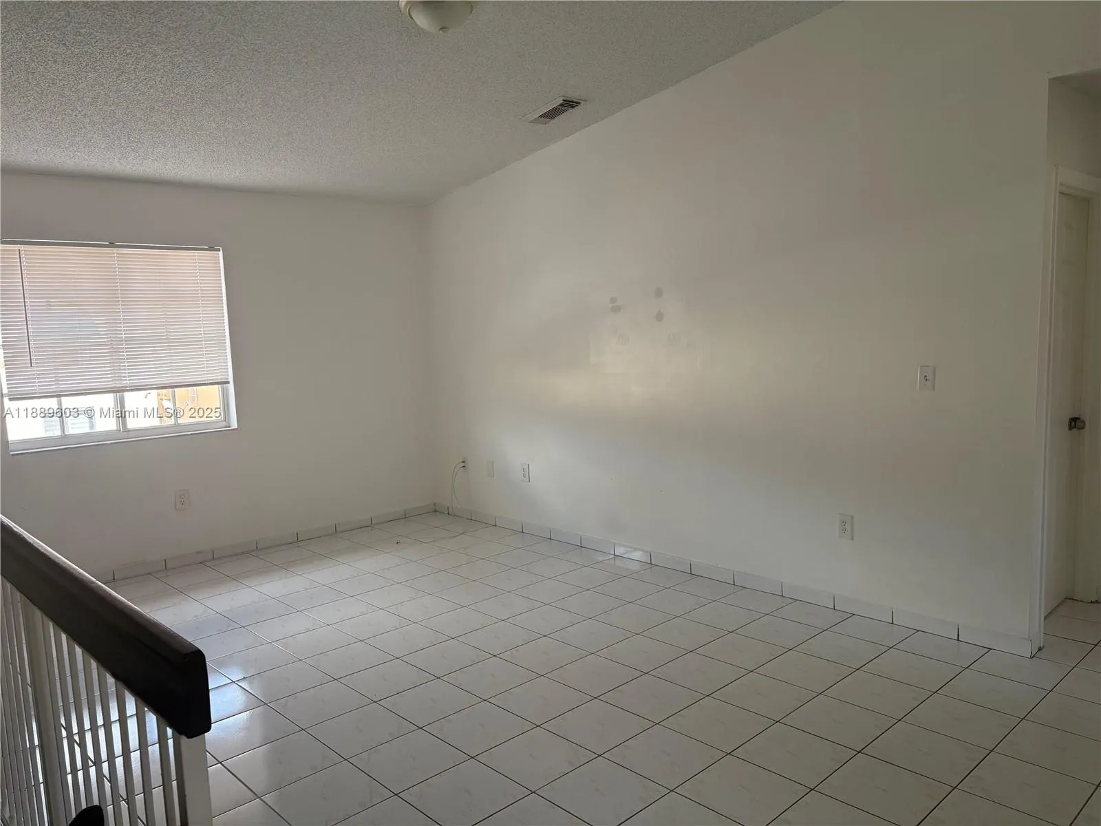 2258 W 74th St, #202-9