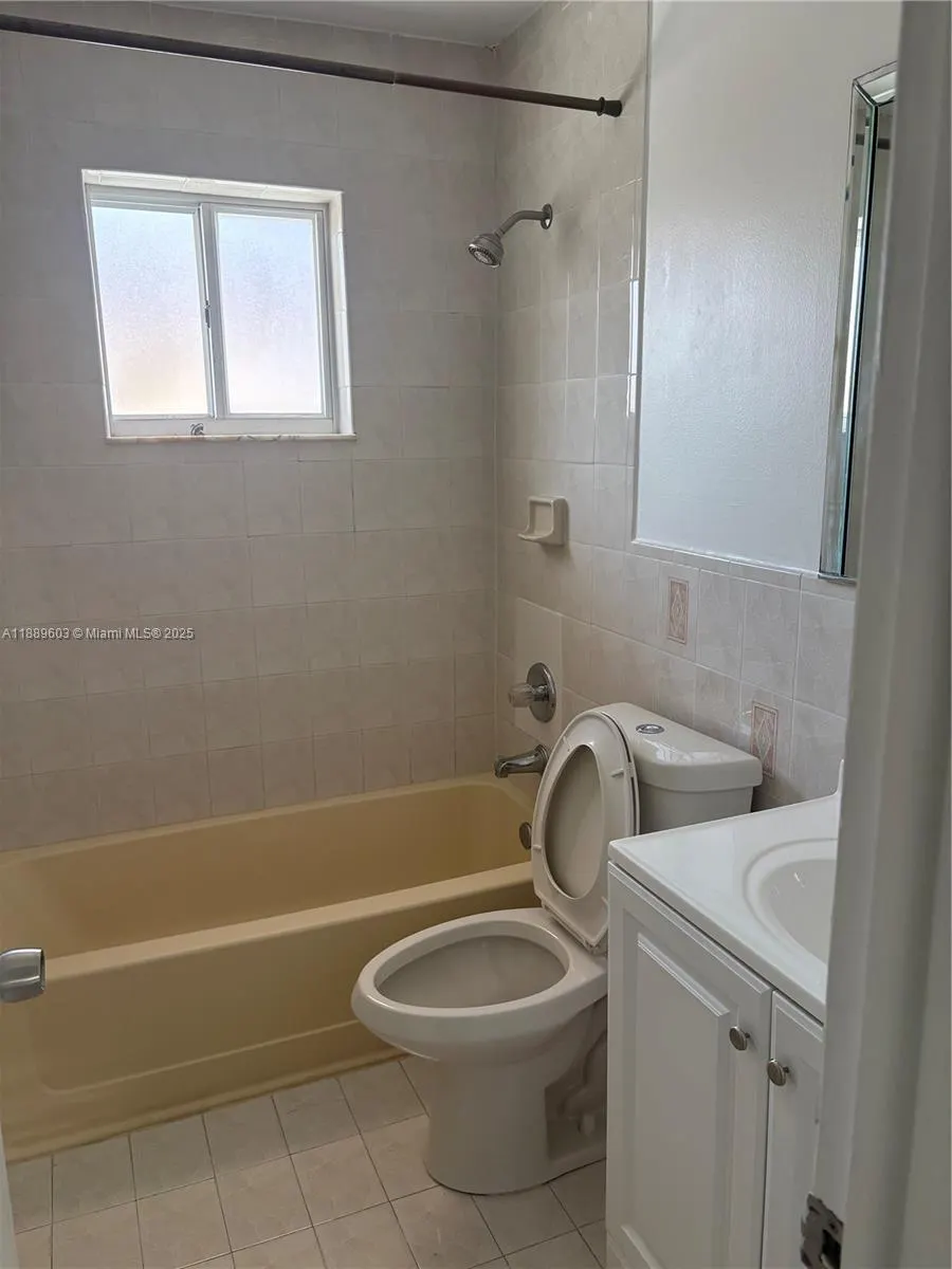 2258 W 74th St, #202-9