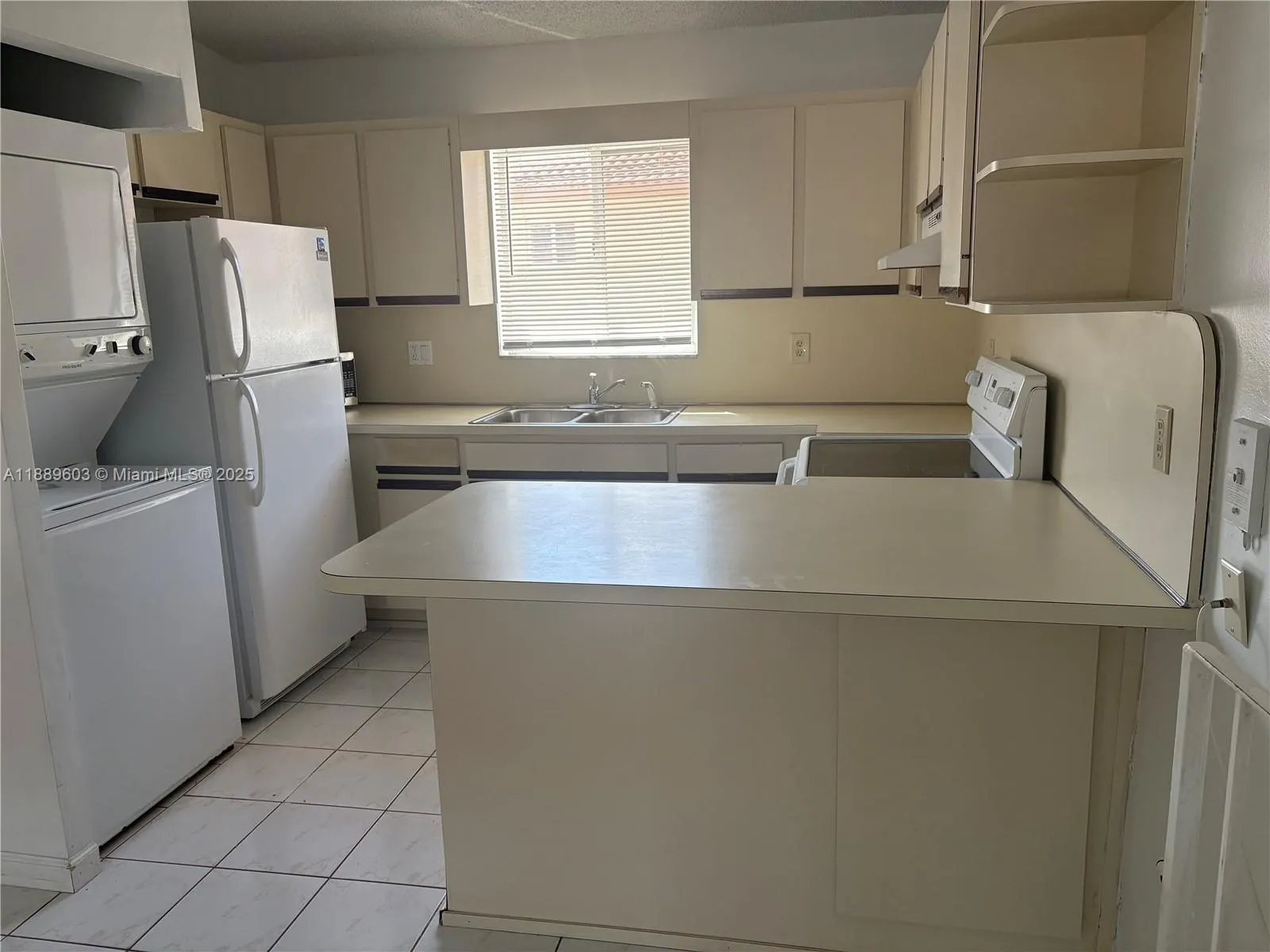 2258 W 74th St, #202-9