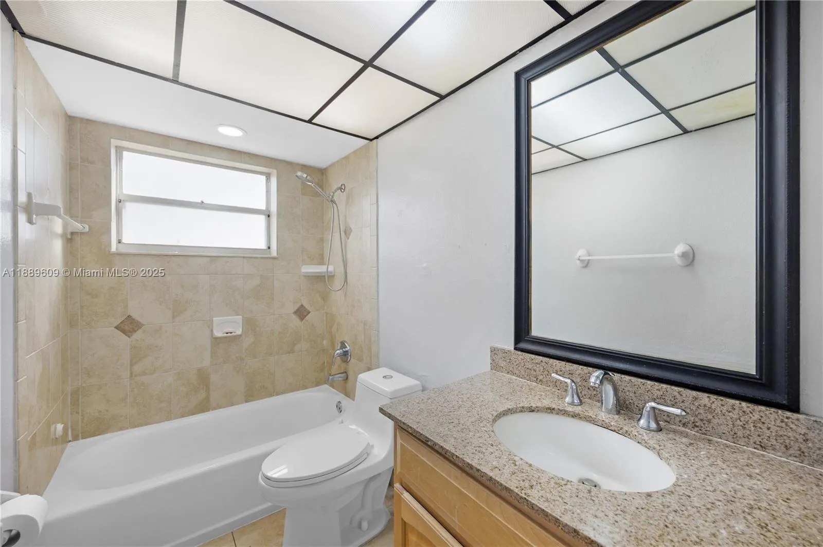 1750 W 46th St, #544