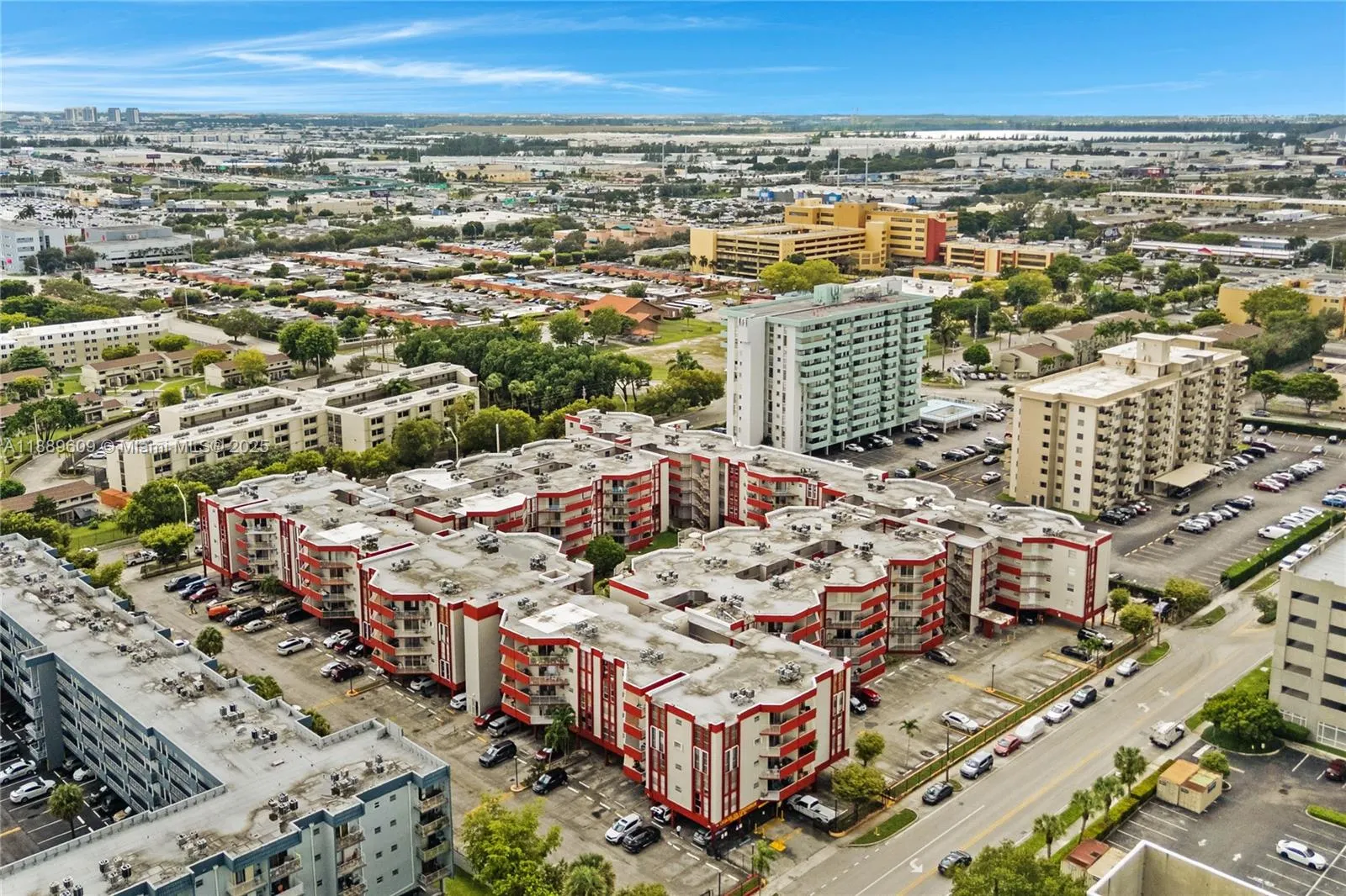 1750 W 46th St, #544