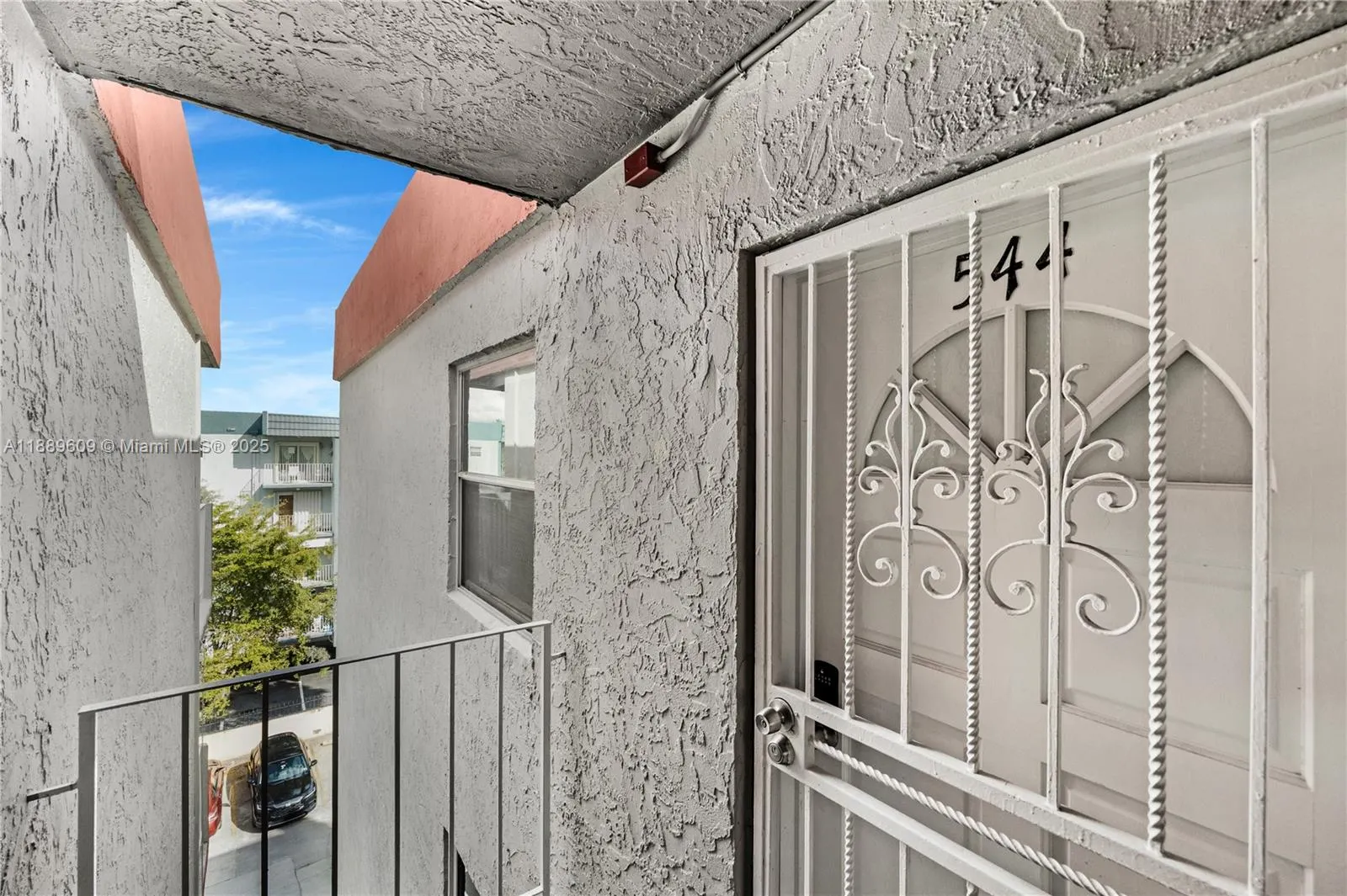 1750 W 46th St, #544