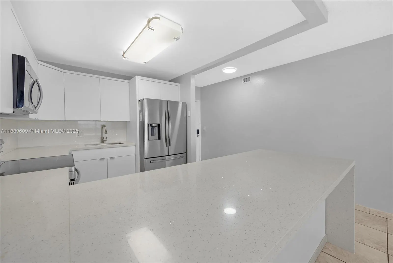 1750 W 46th St, #544