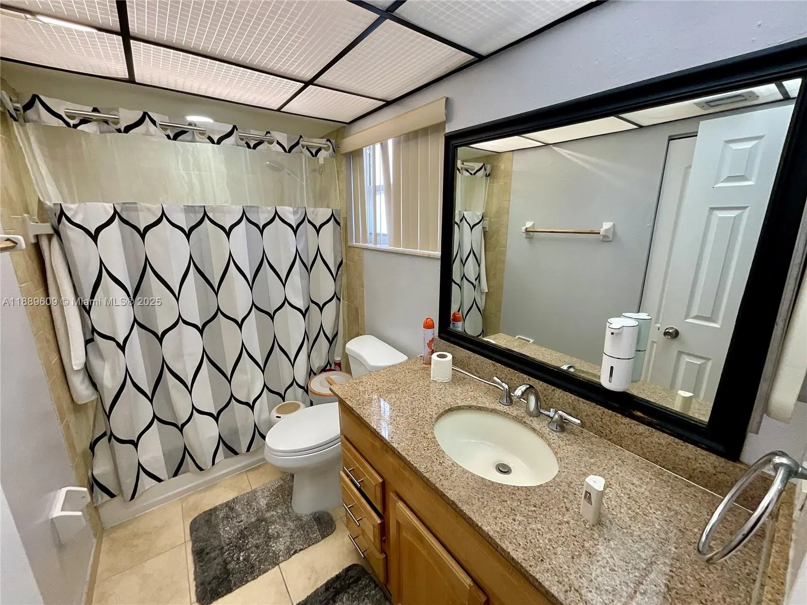 1750 W 46th St, #544