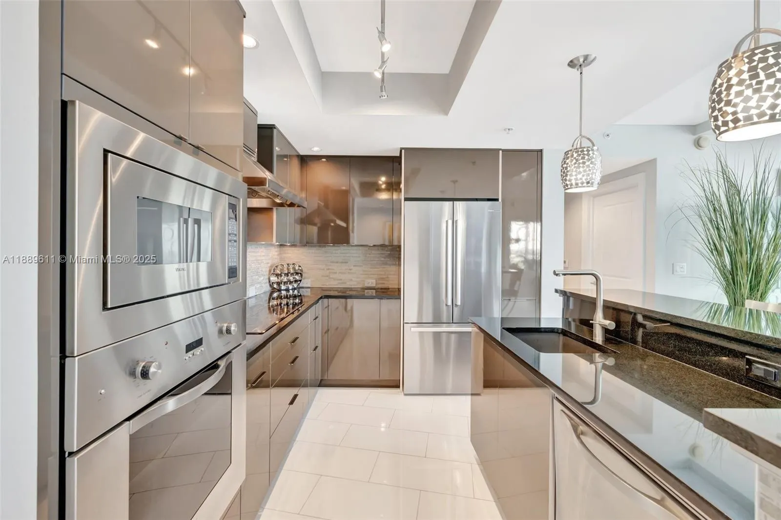 1 N Ocean Blvd, #1511