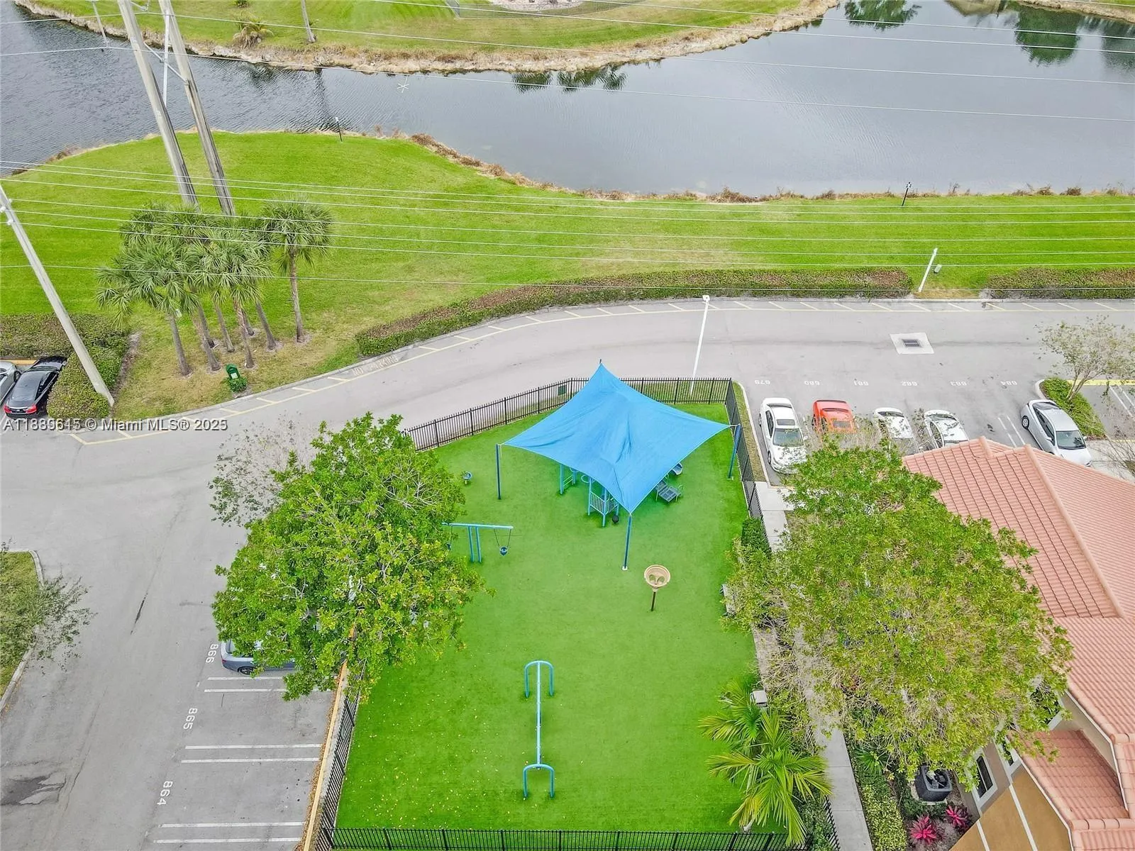 8801 Wiles Rd, #104