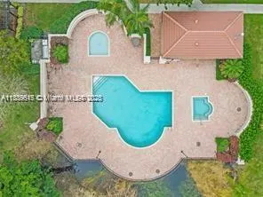 8801 Wiles Rd, #104