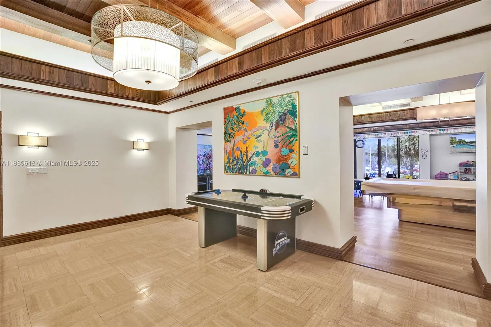 20281 E Country Club Dr, #2110