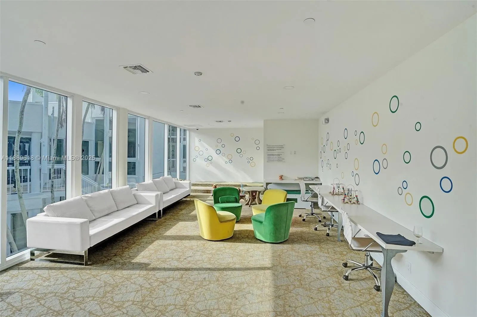 20281 E Country Club Dr, #2110