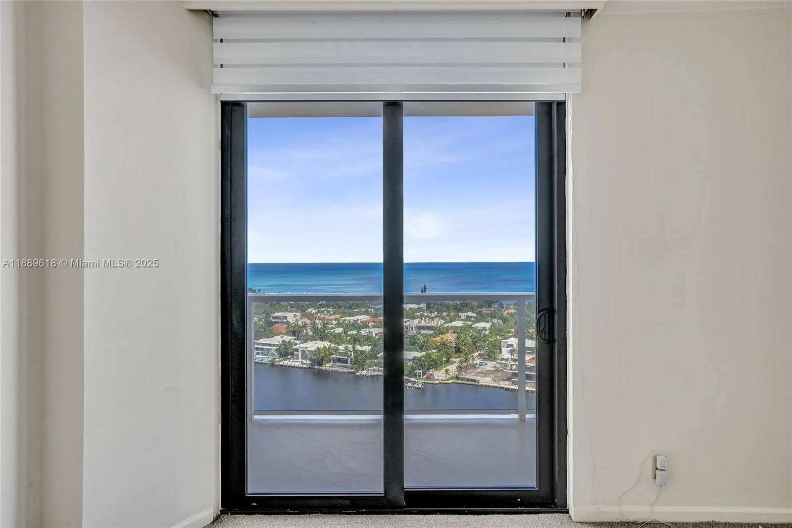 20281 E Country Club Dr, #2110