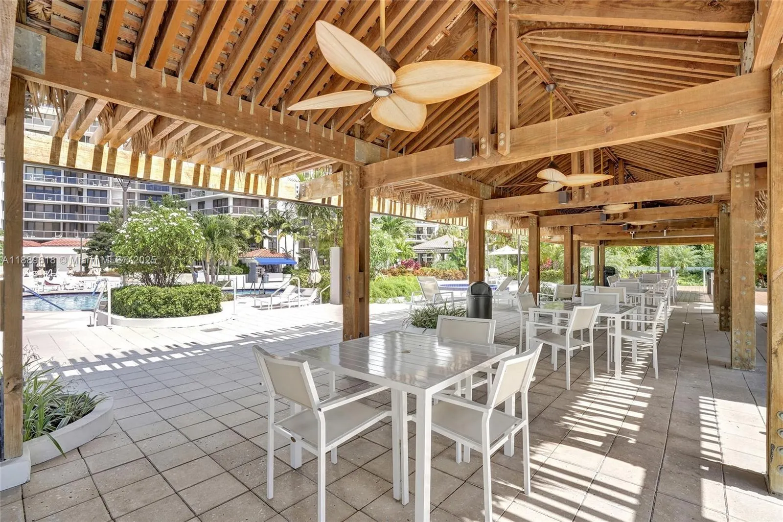 20281 E Country Club Dr, #2110
