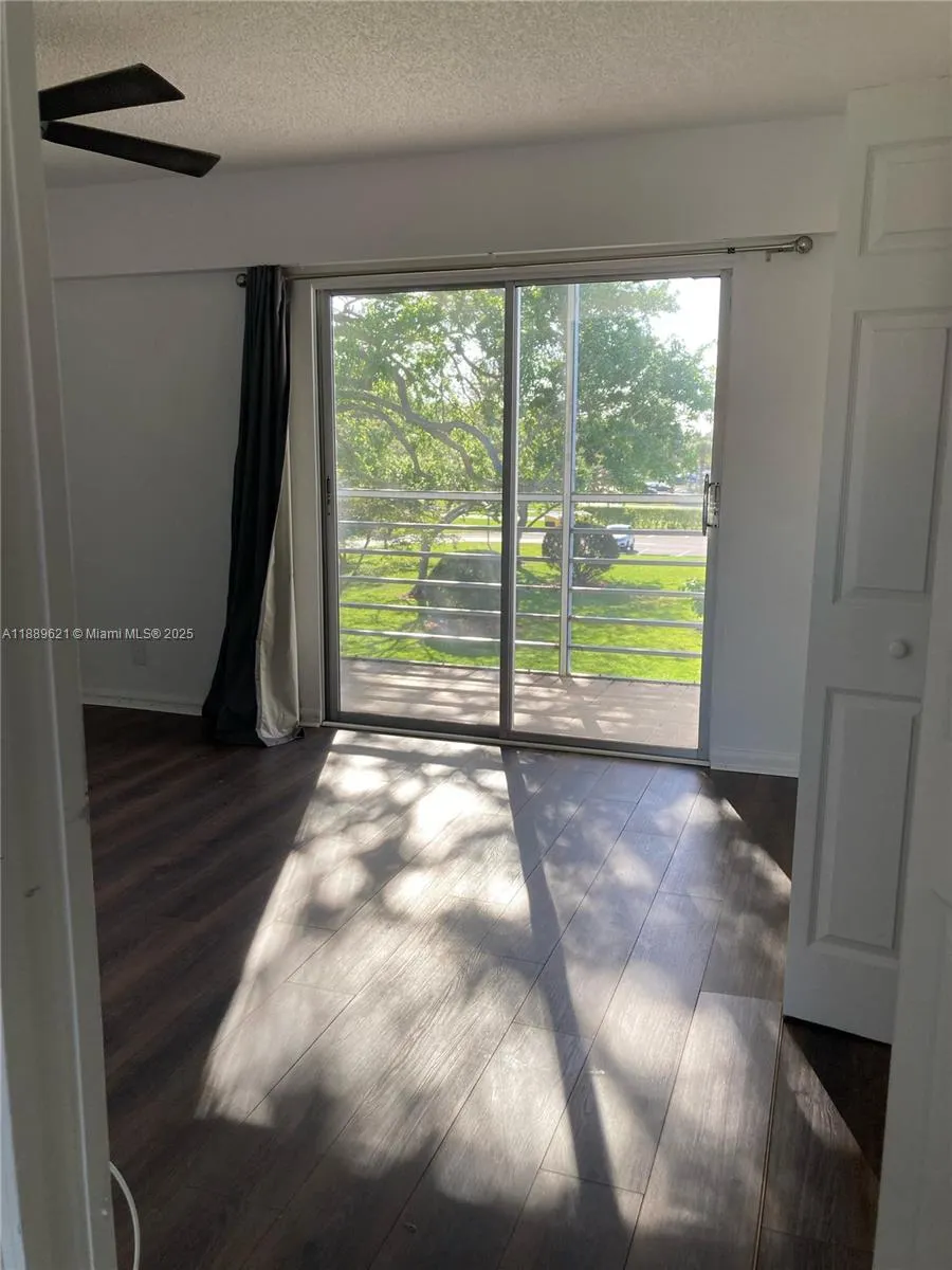 157 Fanshaw D, #157