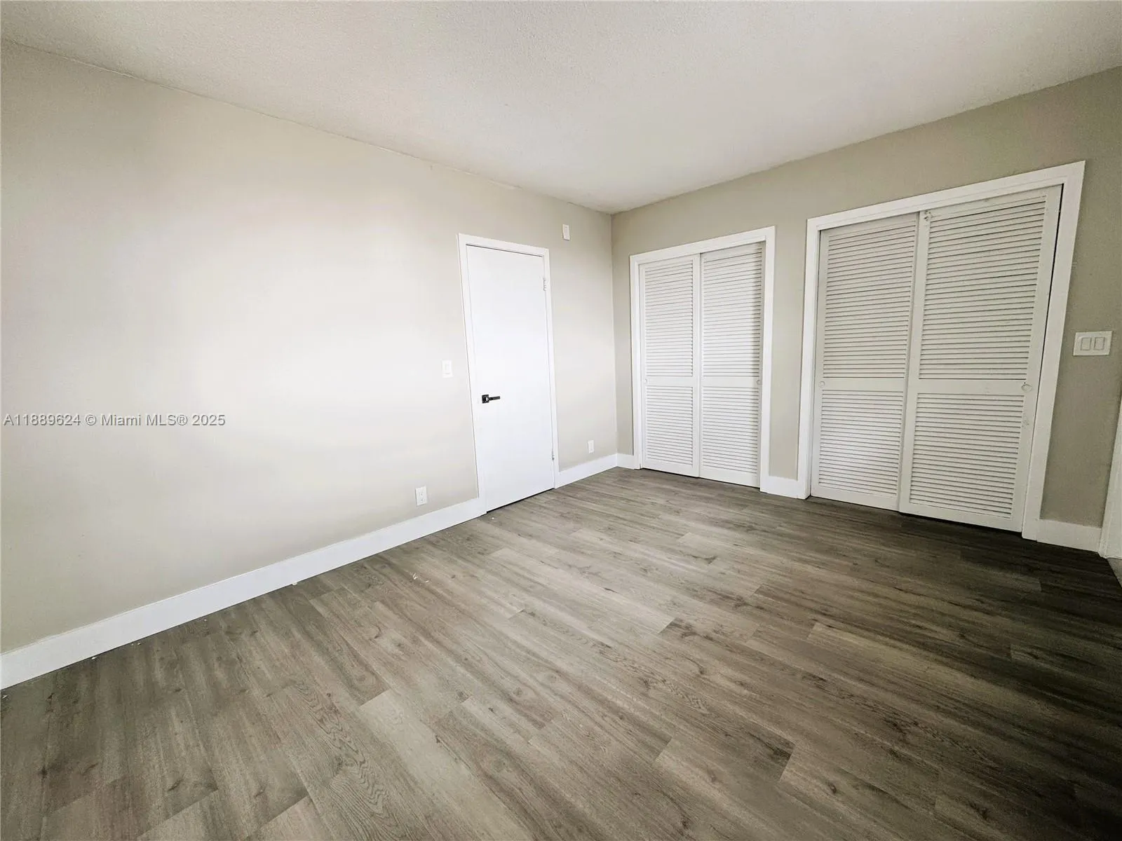 4317 NE 21st Ave, #2