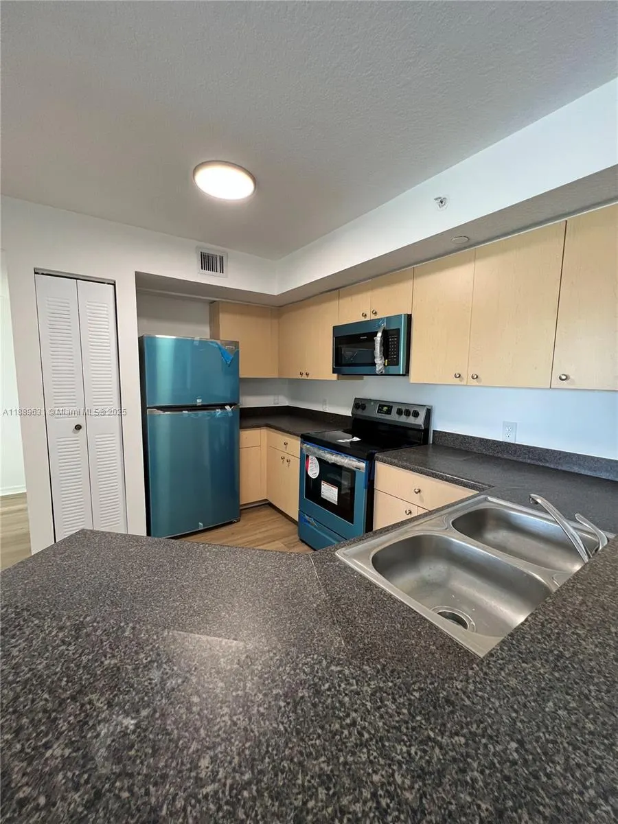 4180 San Marino Blvd, #308