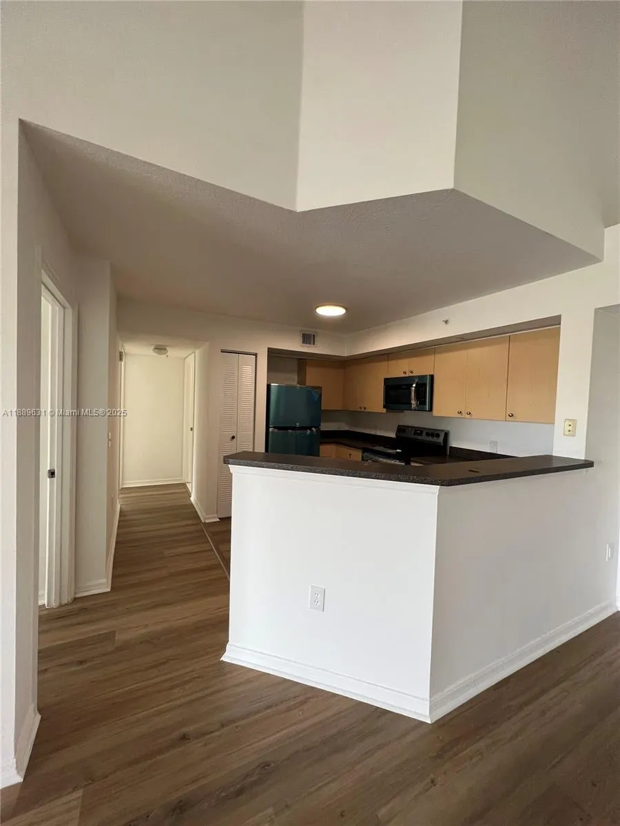 4180 San Marino Blvd, #308