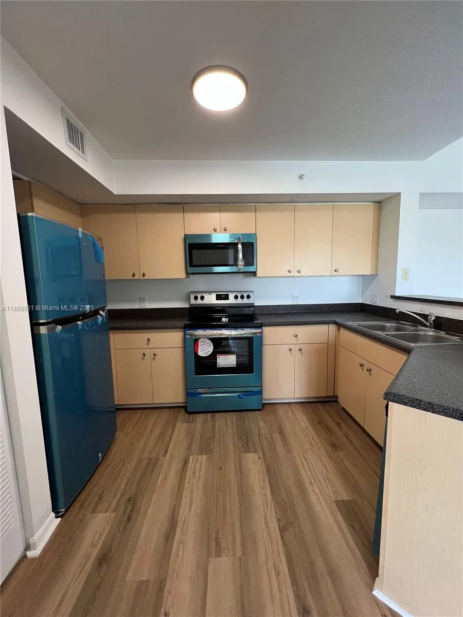 4180 San Marino Blvd, #308