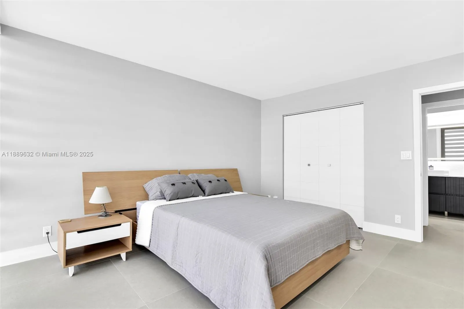 2701 N Ocean Blvd, #15B