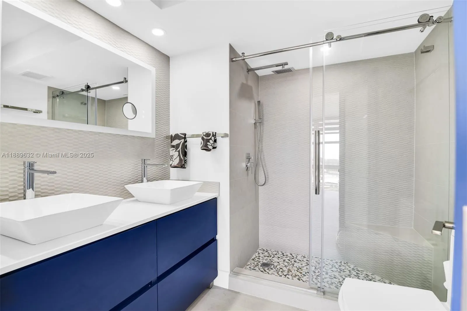 2701 N Ocean Blvd, #15B