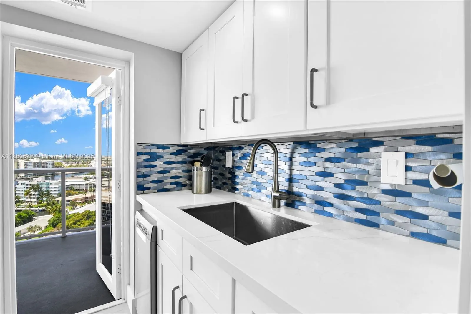 2701 N Ocean Blvd, #15B