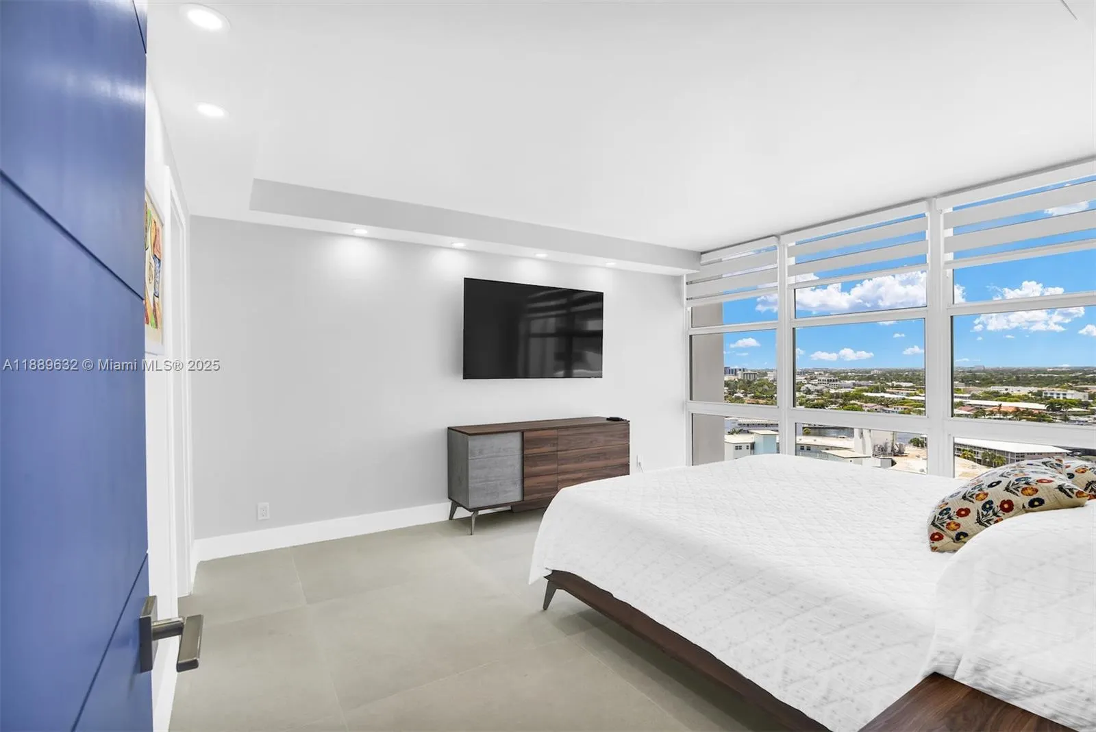 2701 N Ocean Blvd, #15B