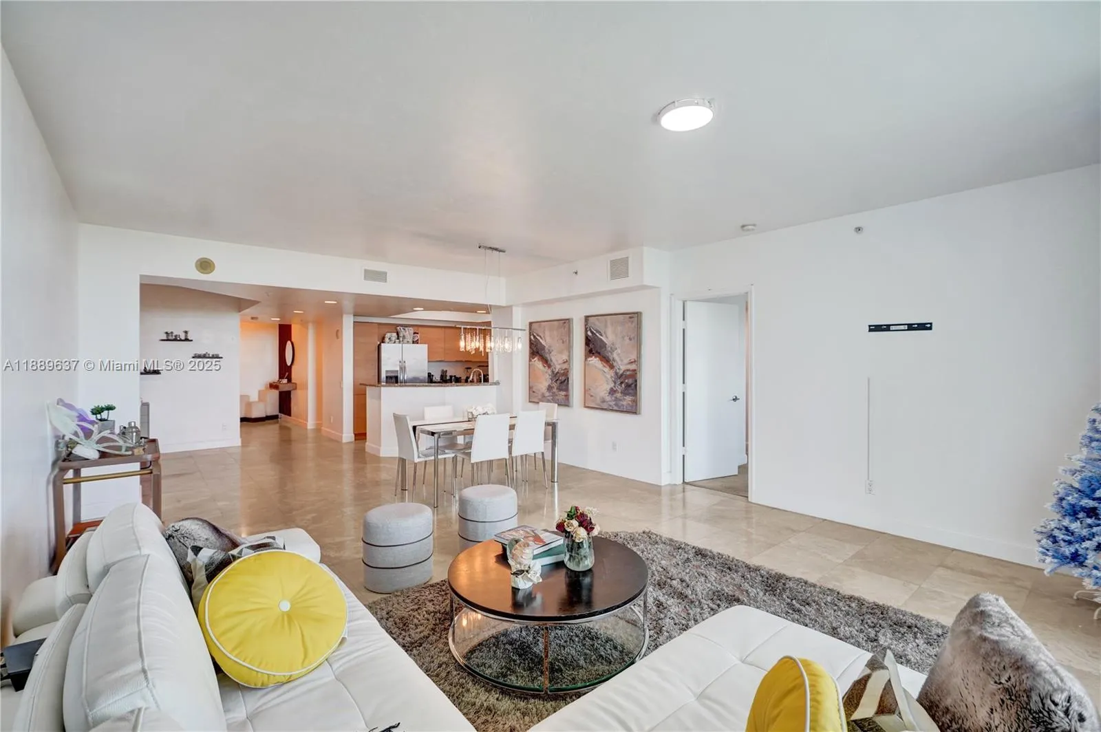 14951 Royal Oaks Ln, #1704