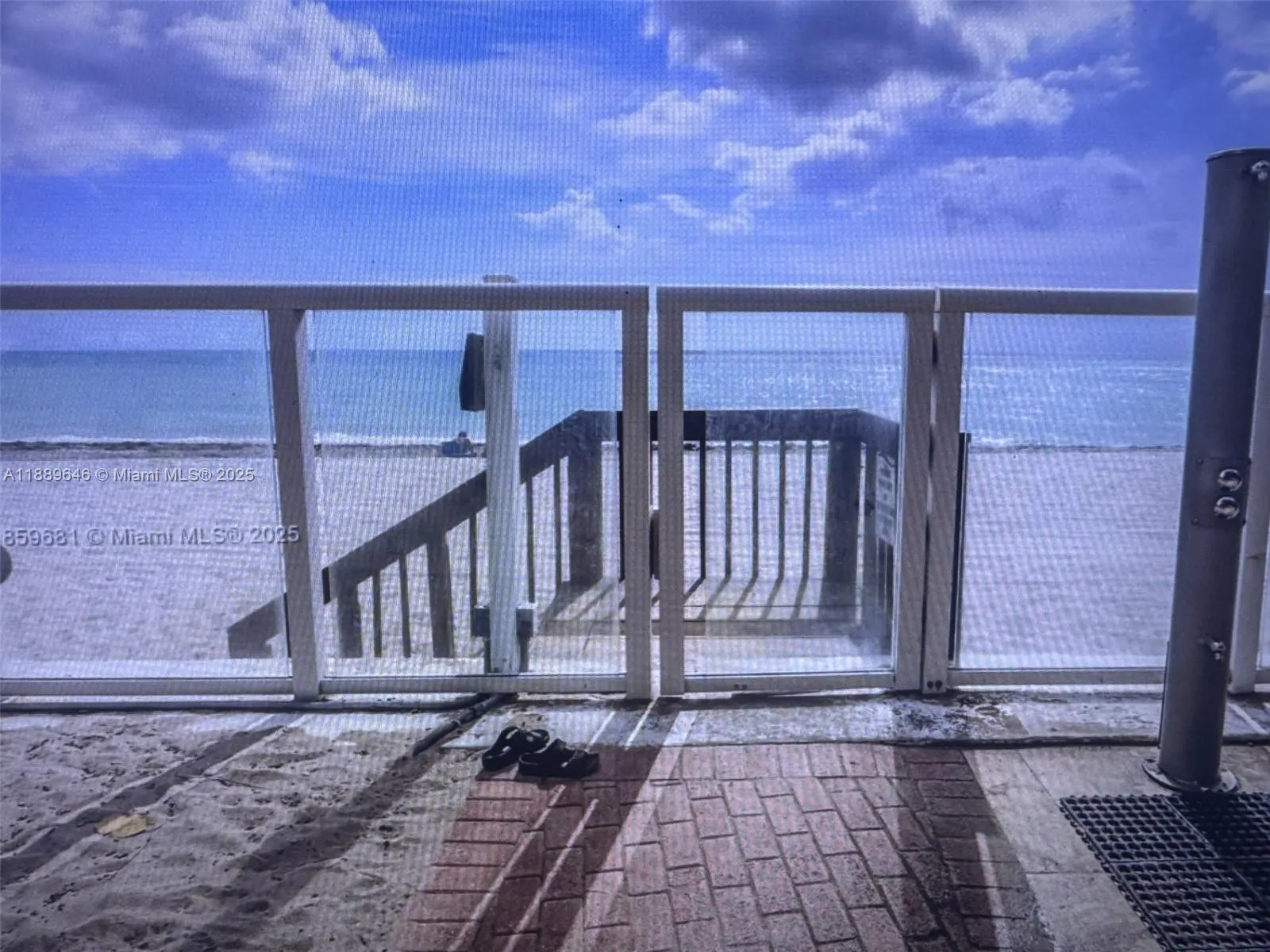 3001 S Ocean Dr, #907