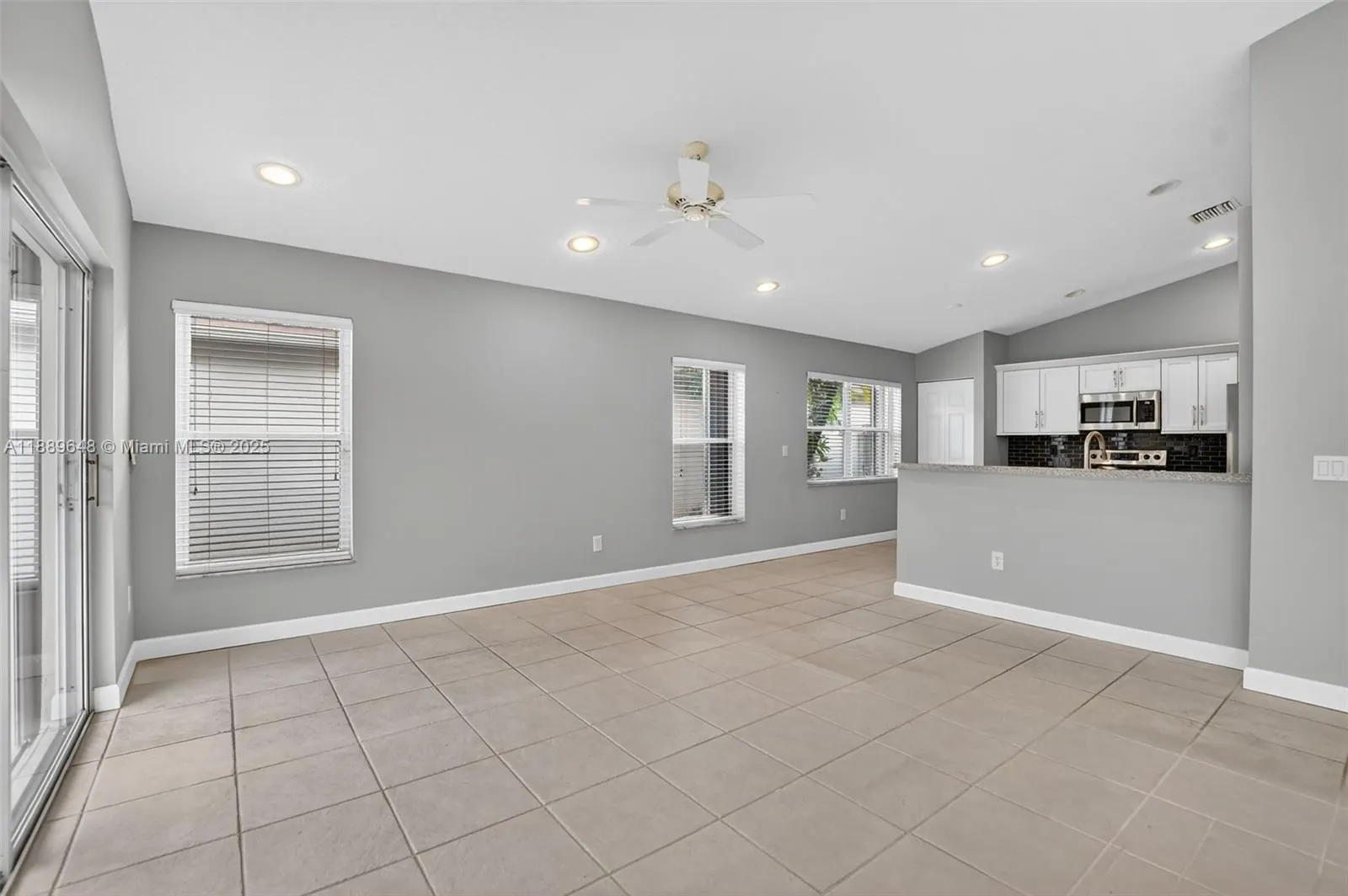 8895 Harrods Dr