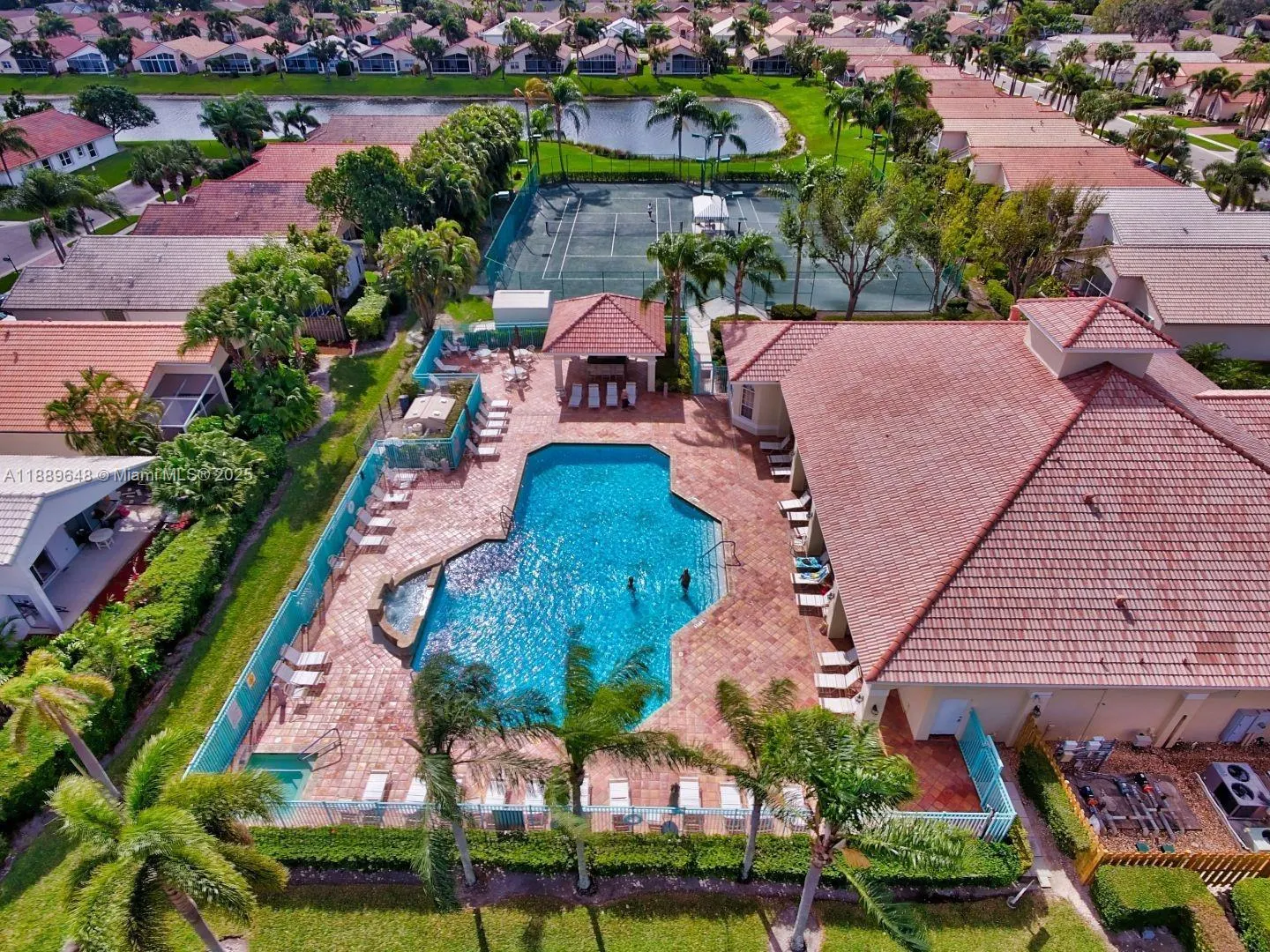 8895 Harrods Dr